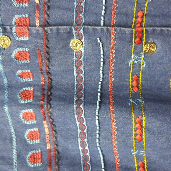 C.L.O.T.h.e.s denim 100% cotton beaded embroidery button up top - Picture 5 of 14